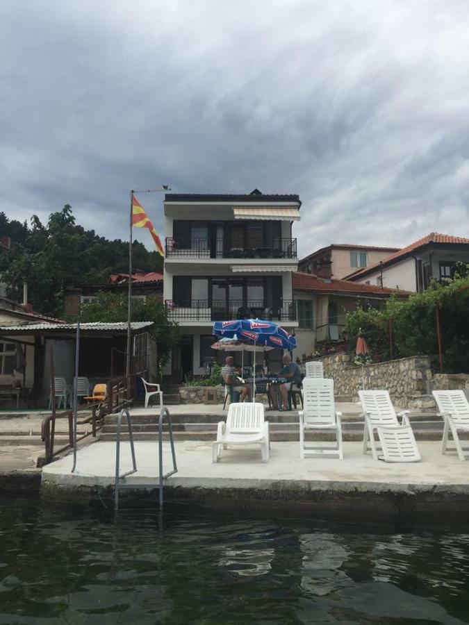 Beachfront Apartments Grunche Охрид Екстериор снимка